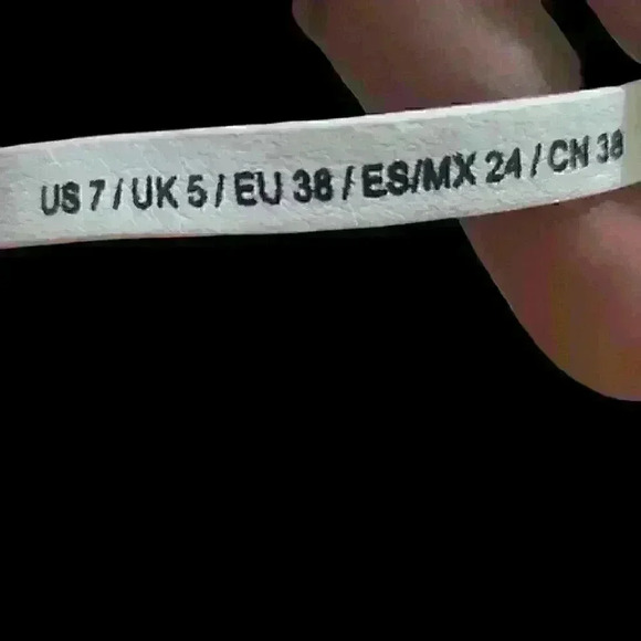 Essentials Women's Ankle Strap Sandals Size 7 - Picture 5 of 6